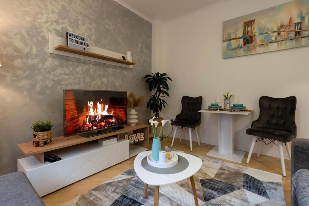 Apartamento Train 23 Belgrado Exterior foto