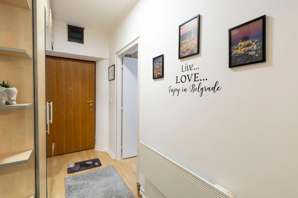Apartamento Train 23 Belgrado Exterior foto